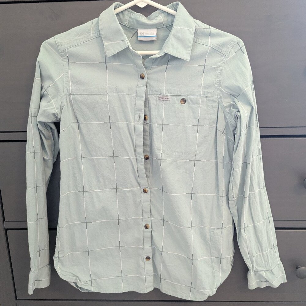 Columbia long sleeve shirt